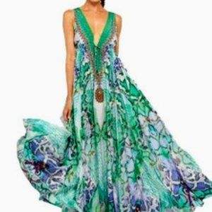 Camilla dress land of wonder Silk Maxi Dress Sold Out Vacation ParisHiltonseen